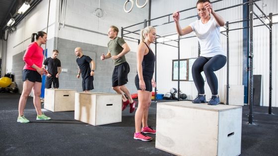 Plyometric antrenman metodu ve fitness salonlarındaki ticari amaçlı plyometric uygulamaları